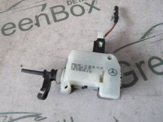 Активатор замка крышки топливного бака, ориг. номер A2518200197, Mercedes R W251 2005-2007