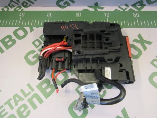Блок предохранителей, ориг. номер A2075400240, Mercedes C W204 2007-2011