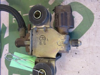 Клапан воздушный, ориг. номер 25819-27020, Toyota Avensis Verso 2001-2003