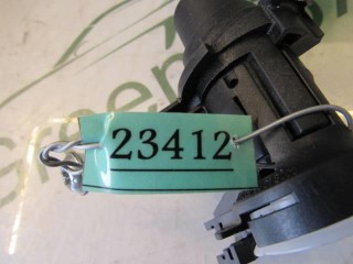 Личинка крышки багажника, ориг. номер A2047500061, Mercedes C W204 2007-2011