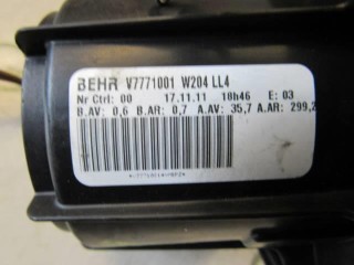Моторчик печки, ориг. номер V7771001, Mercedes C W204 2011-2015