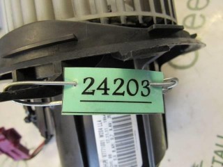 Моторчик печки, ориг. номер V7771001, Mercedes C W204 2011-2015