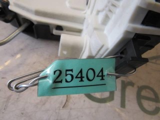 Замок двери передней правой, ориг. номер A1667200435, Mercedes A W176 2012-2015