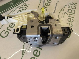 Замок двери передней правой, ориг. номер A1667200435, Mercedes A W176 2012-2015