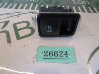 Кнопка стеклоподъемника, ориг. номер A2049058102, Mercedes CLA C117(рейсталинг) 2013-2016