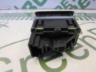 Кнопка открывания багажника, ориг. номер A2129059200, Mercedes CLA C117(рейсталинг)