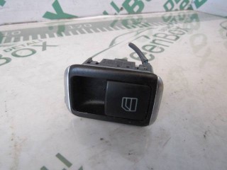 Кнопка стеклоподъемника, ориг. номер A2049058102, Mercedes CLA C117(рейсталинг) 2013-2016