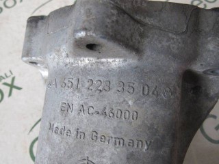 Кронштейн двигателя правый, ориг. номер A6512233504, Mercedes CLS W218 1 поколение 2010-2014