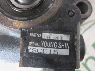 Насос гидроусилителя руля, ориг. номер 57100-39010, Hyundai Sonata IV (NEW EF) 2001-2013