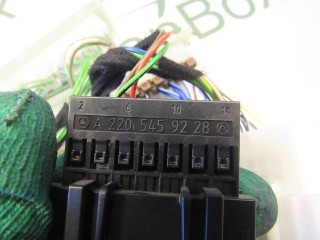 Фишка, ориг. номер A2205459228, A0035458728, Mercedes ML W164