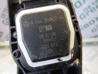 Педаль газа, ориг. номер A1643000004, Mercedes R W251