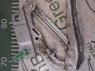 Петля капота правая, ориг. номер A2518800228, Mercedes R W251
