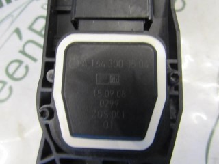 Педаль газа, ориг. номер A1643000504, Mercedes R W251