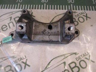 Кронштейн КПП, ориг. номер A2112420340, Mercedes GLK X204 2008-2012