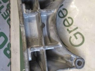 Кронштейн КПП, ориг. номер A2112420340, Mercedes GLK X204 2008-2012