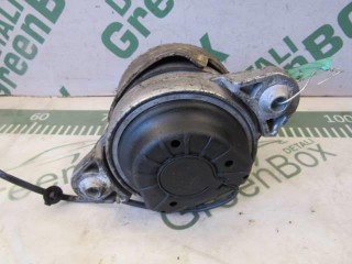 Подушка крепления двигателя, ориг. номер A2042403617, Mercedes C W204 2011-2015