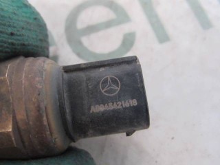 Датчик давления топлива, ориг. номер A0045421618, Mercedes Vito W639 2010-2015