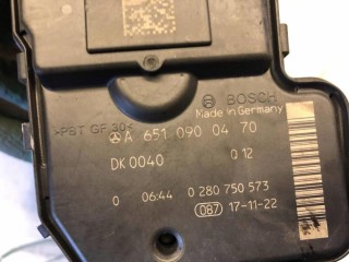 Заслонка дроссельная, ориг. номер A6510900470, Mercedes CLS W218 1 поколение [рестайлинг] 2010-2014