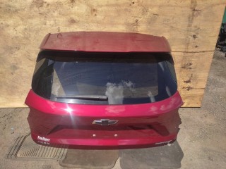 Крышка багажника, Chevrolet Trax 2023-2026