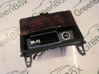 Пепельница передняя, ориг. номер A2046800179, Mercedes E W212 2009-2013