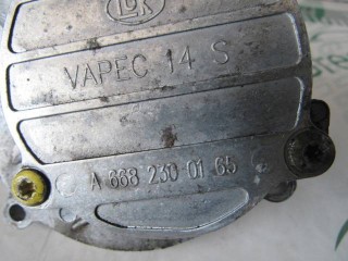 Насос вакуумный, ориг. номер A6682300165, Mercedes VANEO 2001-2005