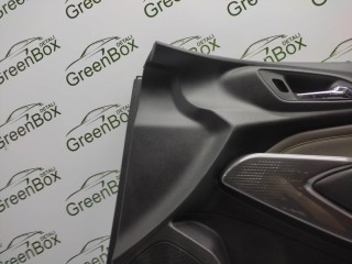 Обшивка двери передней правой(дверная карта), Chevrolet Trax 2023-2026