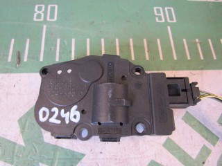 Моторчик привода заслонок отопителя, ориг. номер EFB336, Mercedes A W169 2004-2008