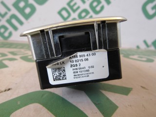 Блок управления стеклоподъемниками, ориг. номер A1669054300, Mercedes A W176 2012-2015
