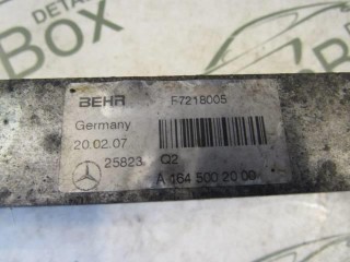 Радиатор масляный, ориг. номер A1645002000, Mercedes R W251 2005-2007