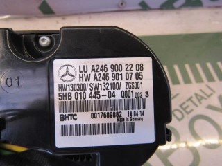 Блок управления климатической установкой, ориг. номер A2469002208, Mercedes GLA X156 2013-2017
