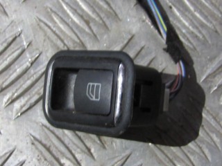 Кнопка стеклоподъемника, ориг. номер A2048707358, Mercedes C W204 2007-2011