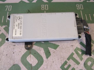 Усилитель антенны, ориг. номер A2518201389, Mercedes ML W164 2005-2008