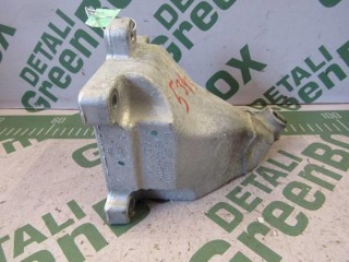 Кронштейн двигателя правый, ориг. номер A2762230004, Mercedes E W212 2009-2013