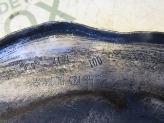 Кожух защитный тормозного диска, ориг. номер A0004213520, Mercedes E c238 2016-2021