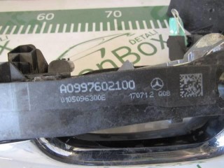 Ручка двери передней наружная левая, ориг. номер A0997602100, Mercedes S W222 2013-2017