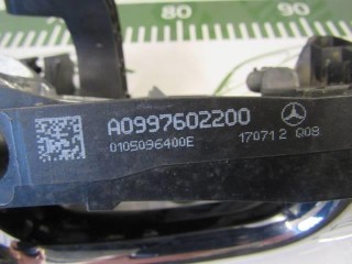 Ручка двери задней наружная правая, ориг. номер A0997602200, Mercedes S W222 2013-2017