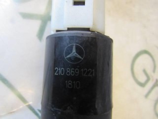 Насос (моторчик) омывателя фар, ориг. номер A2108691221, Mercedes CLK W209 2005-2010
