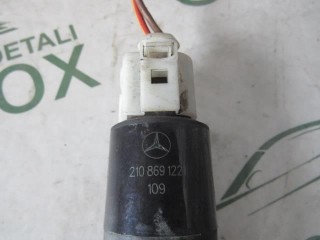 Насос (моторчик) омывателя фар, ориг. номер A2108691221, Mercedes CLK W209 2005-2010