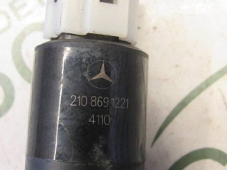 Насос (моторчик) омывателя фар, ориг. номер A2108691221, Mercedes CLK W209 2005-2010