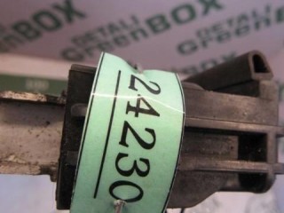 Радиатор кондиционера, ориг. номер A2045000554, Mercedes C W204 2007-2011