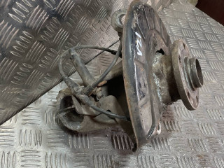 ступица передняя левая, Volkswagen Passat B6 2005-2010
