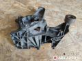 7700113574, 20072811 кронштейн генератора Renault Scenic 1 поколение [рестайлинг] 2002г. - фото №3