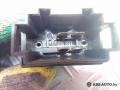 1U0959833C кнопка открытия лючка топливного бака Skoda Octavia 1 поколение [рестайлинг] 2007г. - фото №5