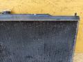 радиатор основной Honda CR-V 2 поколение [рестайлинг] 2005г. - фото №9