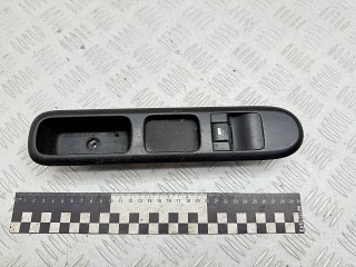 кнопка стеклоподъемника передней правой, ориг. номер 96650618ZD, 96662297ZD, Peugeot 3008 2009-2013