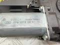 0130821765, 7L6959703, 3D0959795E моторчик стеклоподъемника задний левый Volkswagen Touareg 1 поколение 2006г. - фото №3