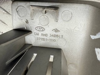 кнопка стеклоподъемника задней правой, ориг. номер 3715211110, Hyundai Santa Fe  [рестайлинг] 2004-2012