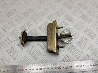 ограничитель открывания двери передней, ориг. номер 04717229AC, Chrysler Grand Voyager 4 [рестайлинг] 2004-2007