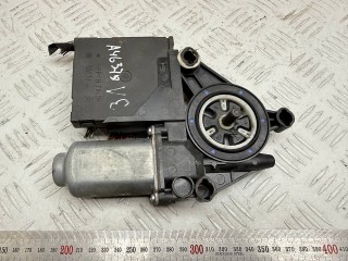 моторчик стеклоподъемника передний левый, ориг. номер 1K0959793J, 1T0959701D, Volkswagen Caddy 3 поколение 2004-2010