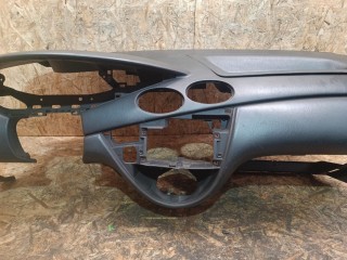 панель передняя салона (торпедо), Ford Focus 1 поколение [рестайлинг] 2001-2005
